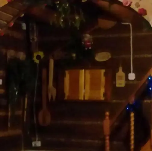 Goralska Czarcia Chata Pod Jalowcem Κατάλυμα σε φάρμα *